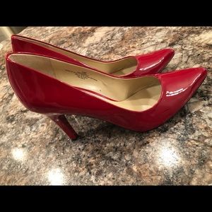 Nine West NWOT Red Patten Leather Heel! 😍👠